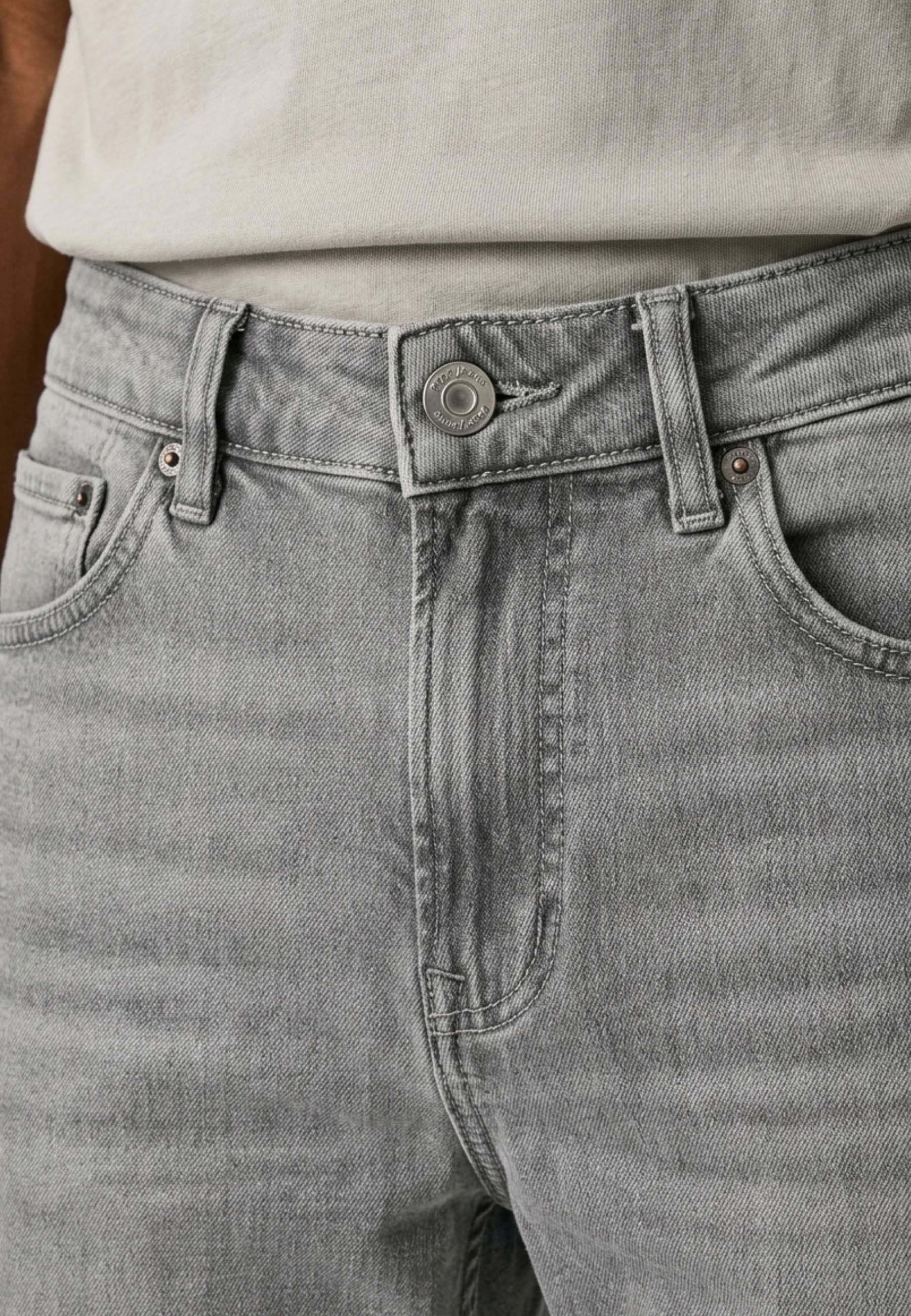 Pepe Jeans Straight Short Cash Bermuda Uomo | PM80000388VA - Image 4